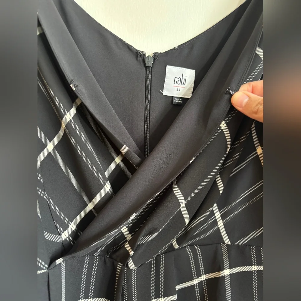 CAbi Dark Gray Apparel - Picture 8 of 8